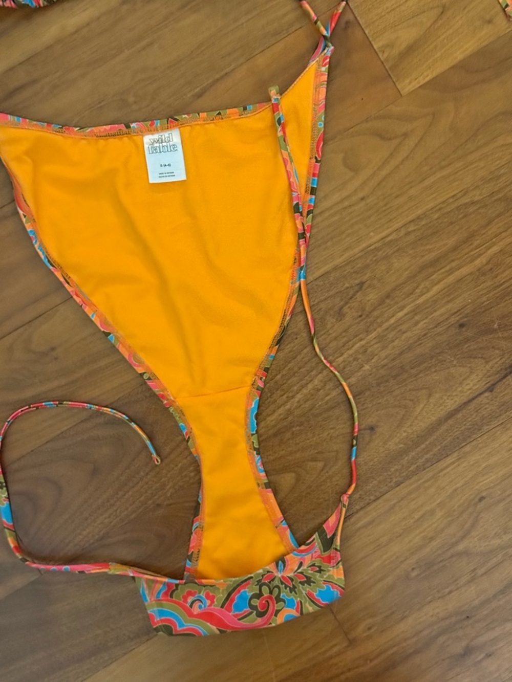 NWOT Wild Fable Colorful Paisley String Bikini Set - Picture 3 of 3